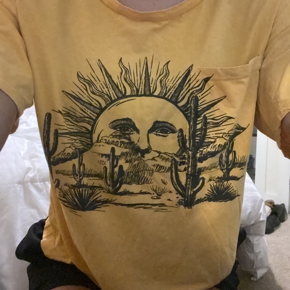 sunshine tee - Picture 2 of 2